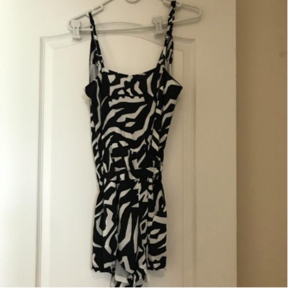 Club Monaco Navy White Print Printed Romper/Jumpsu - Picture 5 of 5